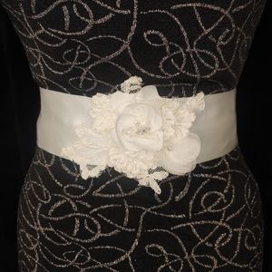 Ivory Floral/Lace Sash